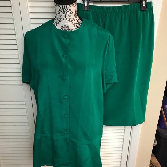 Adrianna Papell Jackets & Blazers - Adrianna Papell Skirt Suit